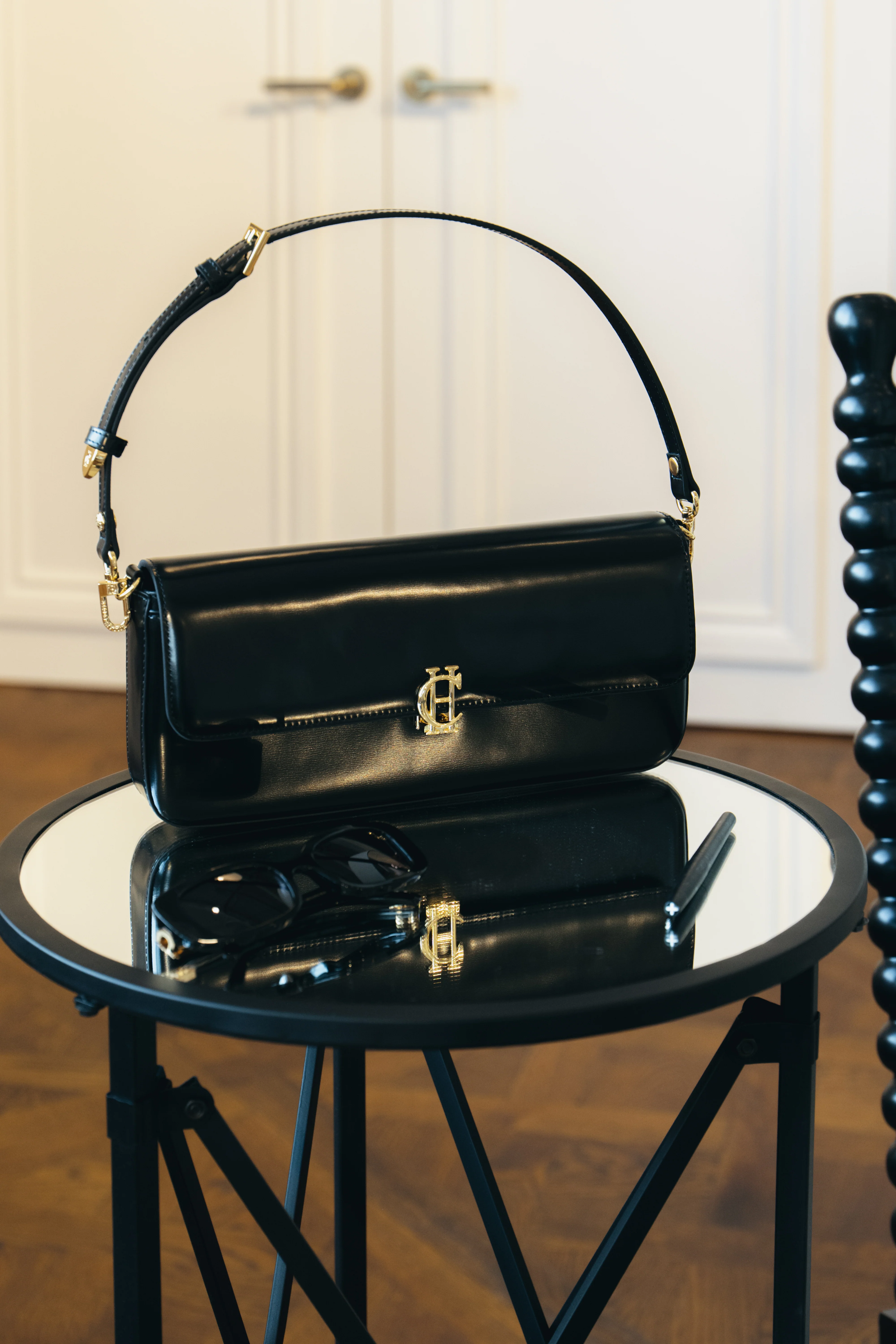 Marais Shoulder Bag (Black) - Image 2