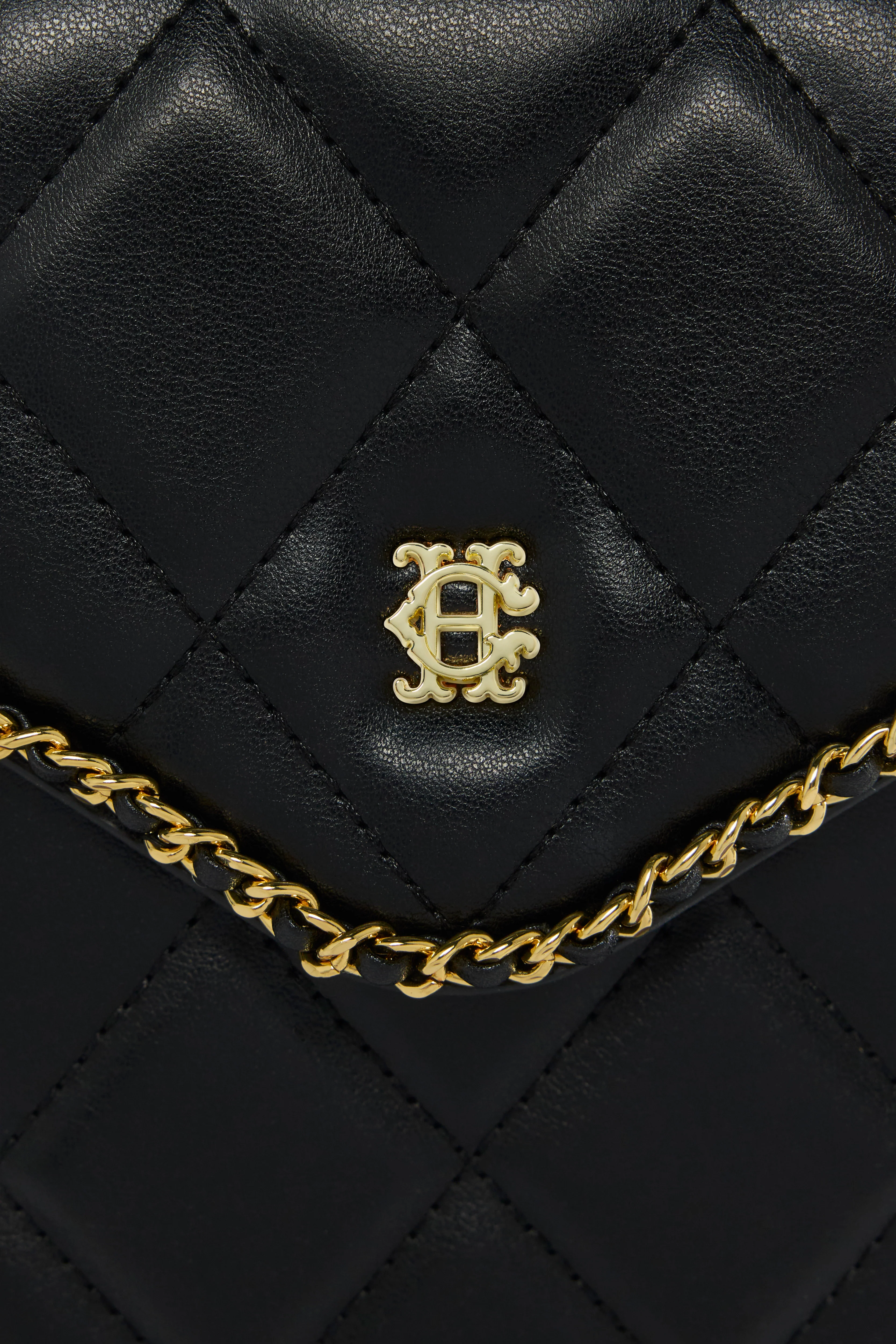 Quilted Chain Crossbody Pouch (Black) - Image 5